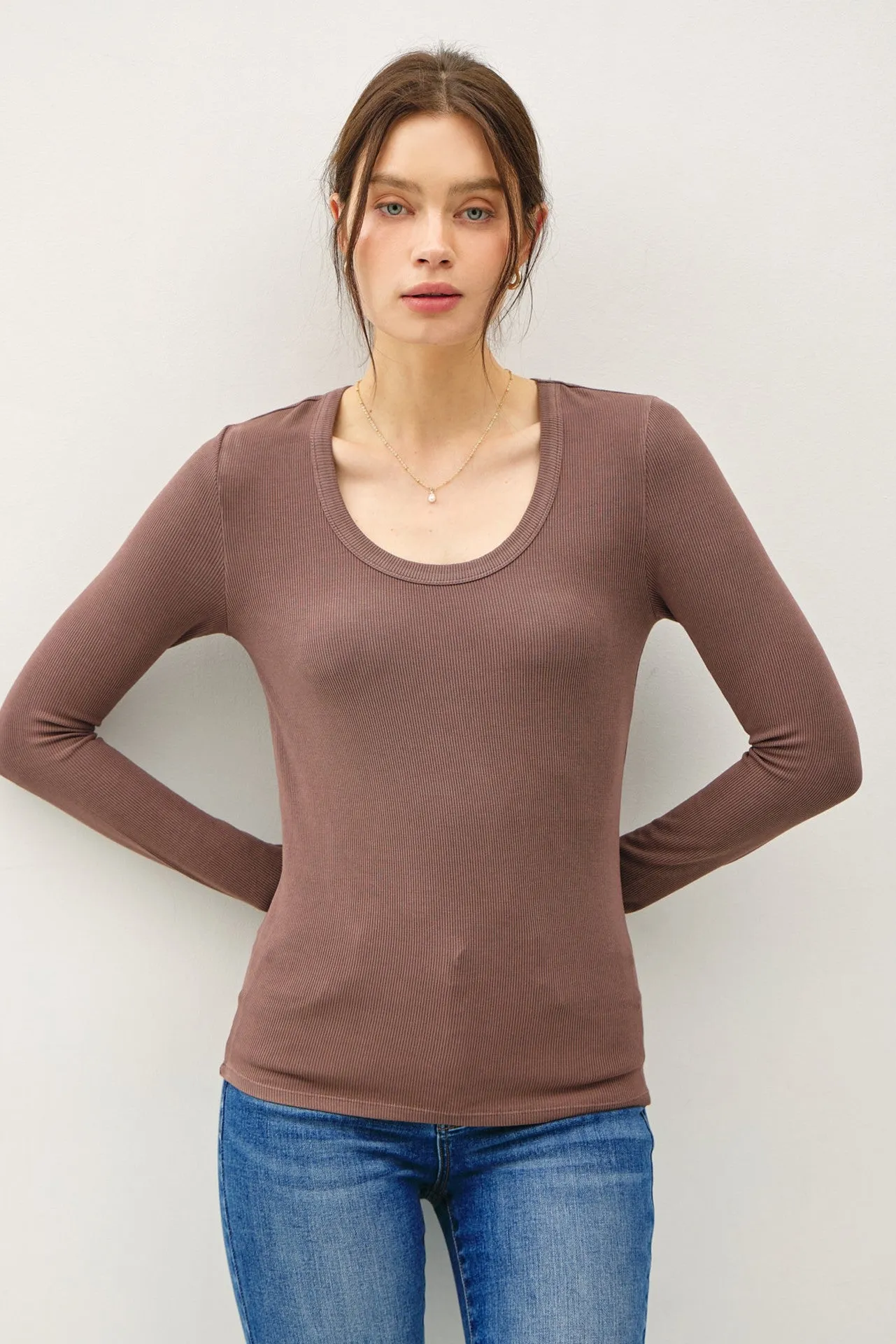 BASIC SCOOP LONG SLEEVE