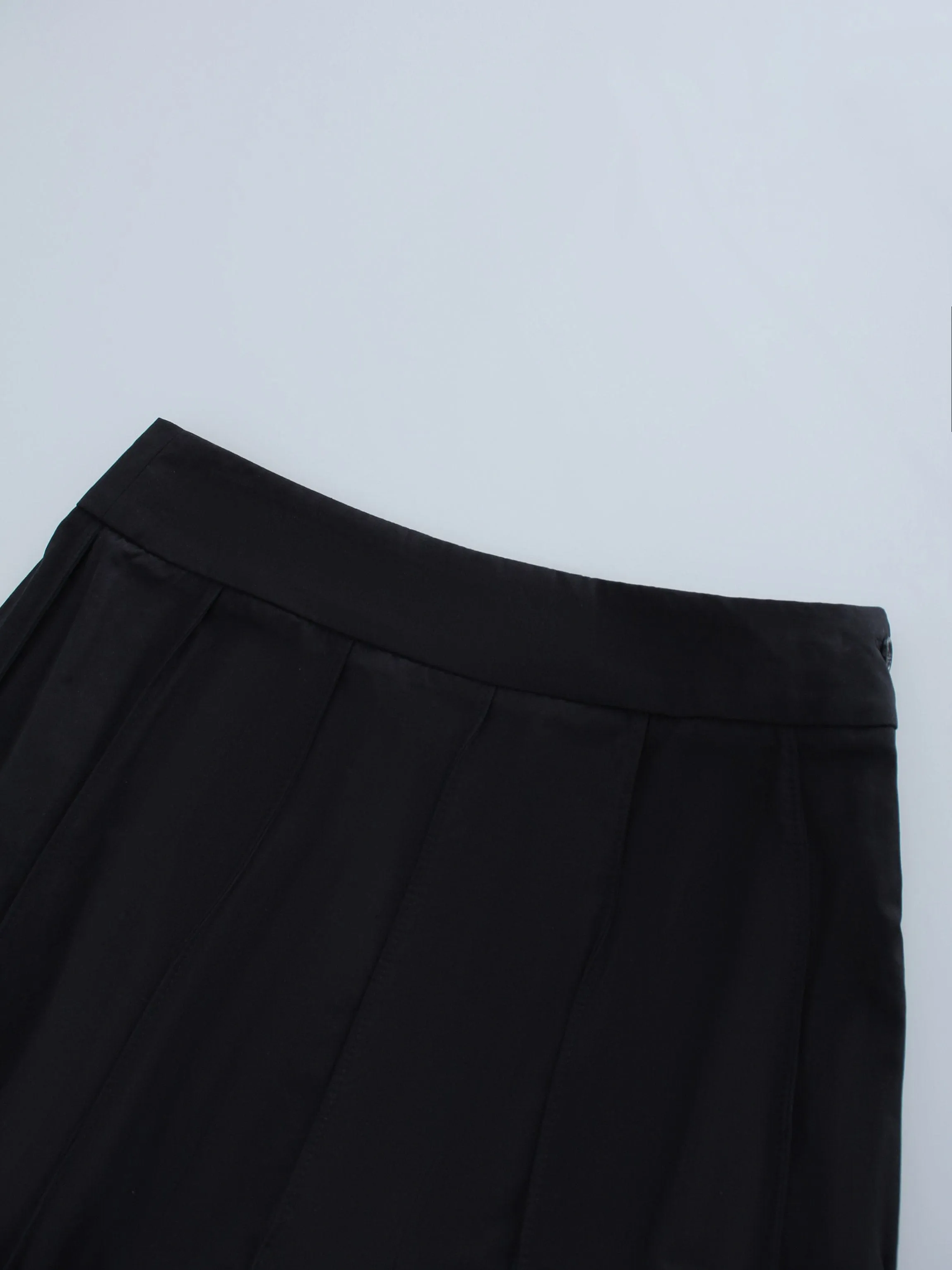 Cotton Pleated Skirt-Black