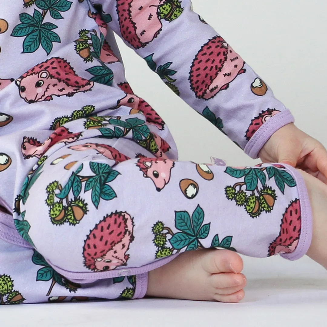 Long-sleeved baby suit with hedgehog